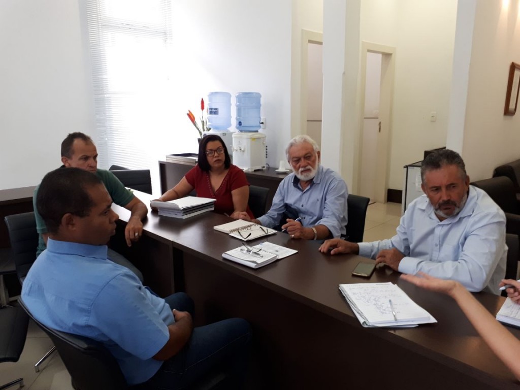 Vereadores da Câmara de Divinópolis elegem presidente e relator da Comissão de Saúde comissão de saúde.