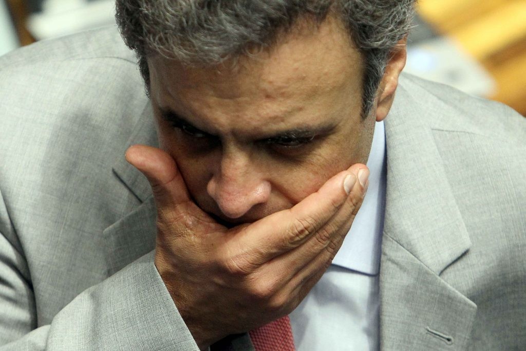 Tucano AÉCIO NEVES passa mal e é internado em hospital de Brasília aecio passa mal