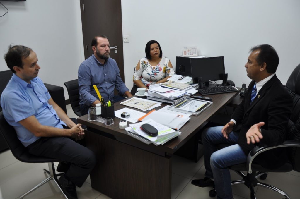 Presidente da Câmara de #Divinópolis recebe Diretor Regional do SESC MINAS sesc minas