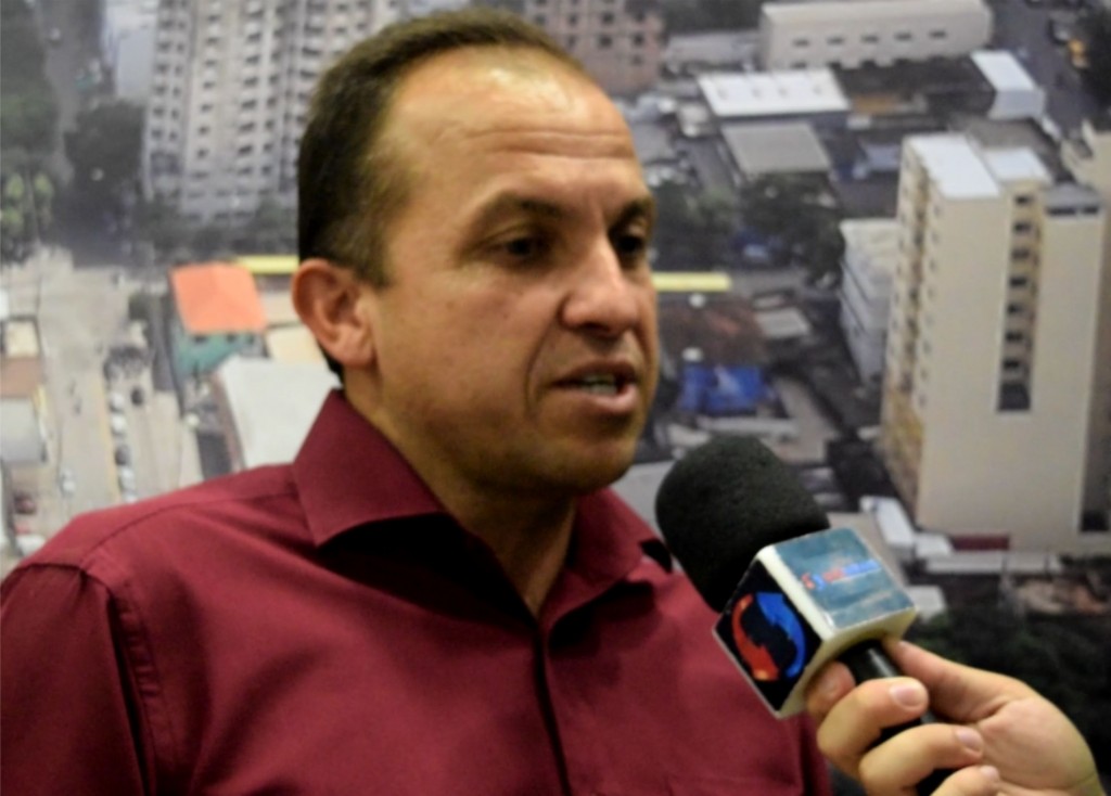 Projeto de lei solicita Cartão de Vacinação na realização de matrículas escolares vitor