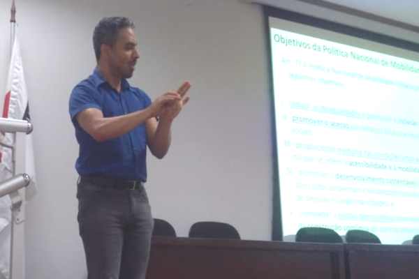 Divinópolis discute mobilidade urbana em Audiência Pública mobilidade urbana