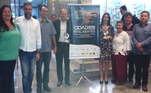 Secretaria de Meio Ambiente e Políticas Urbanas de Divinópolis ganha prêmio “Cidades Inteligentes”