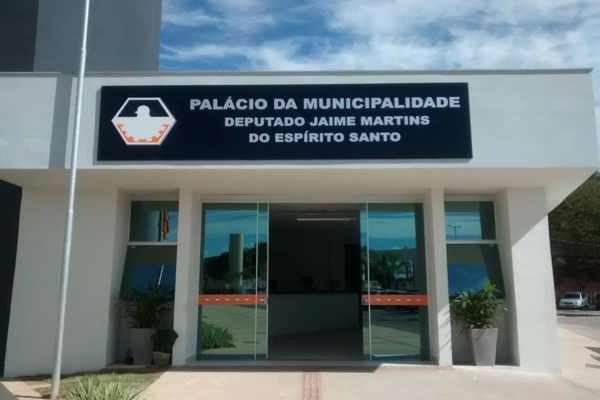 Prefeitura de Divinópolis em Nota diz que interesses eleitorais transformou em factoide nas redes sociais a abertura de filial da COFER em Cajuru Palacio da Municipalidade (8) - 600 x 400