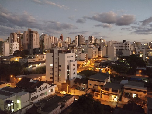 Divinópolis registra 3 mortes por covid-19 nesta sexta-feira (14) e número sobe para 29 Capa mortes covid 2