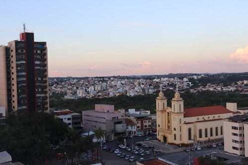 Minas Consciente mantém Divinópolis na ONDA VERDE com autorização de abertura de escolas particulares