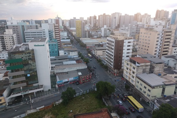 NA ONDA VERMELHA comércio de Divinópolis fecha as portas na próxima segunda-feira (18) Divinopolis 3