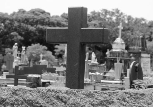 Número de mortes por Covid-19 no Brasil em 2021 já supera todo ano de 2020 MORTES BRASIL