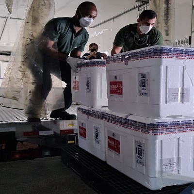 Minas recebe 478 mil doses para dar continuidade à vacinação dos grupos das faixas etárias de 65 a 69 anos vacinação