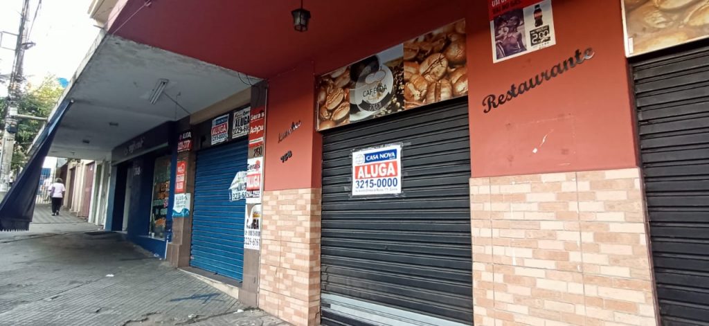 SEBRAE: Um em cada 10 pequenos negócios abertos na pandemia fecharam as portas antes de completar cinco meses LOJAS (28)