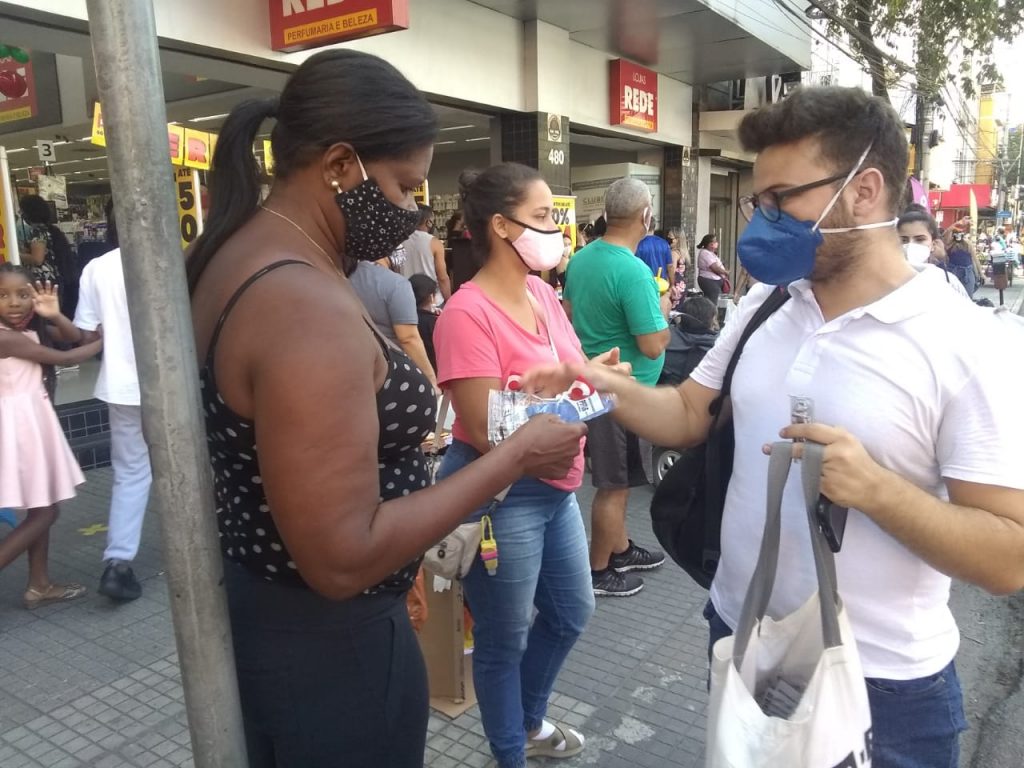 Ritmo de contágio da covid-19 em Divinópolis cai para 0,86; Mas variante delta segue preocupando o país manifestação bolsonaro divinopolis (2)