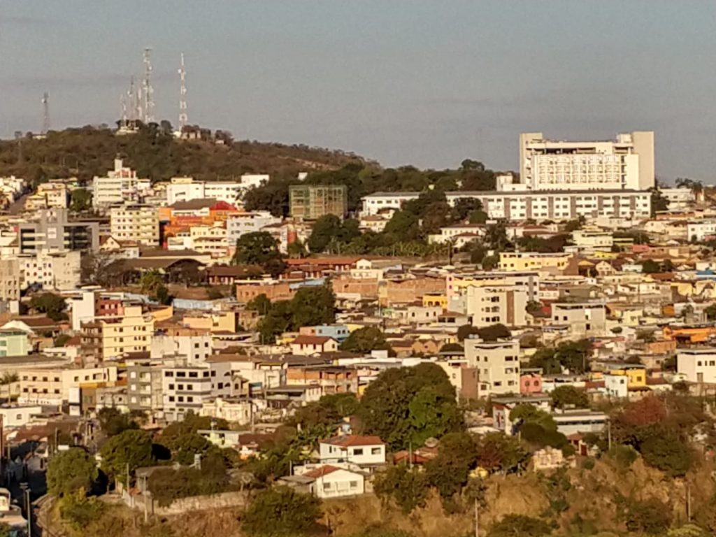 Com índice de contágio e taxa de transmissão em baixa, Divinópolis registra nesta segunda-feira (12) mais seis mortes por covid-19 Imagem Divinópolis - Divinews