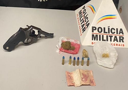 Mulher é presa em Divinópolis, no Bairro Porto Velho, por posse de drogas e arma de fogo arma e drogas