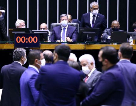 Câmara rejeita proposta que tornava obrigatório o voto impresso; Veja como votou a bancada mineira