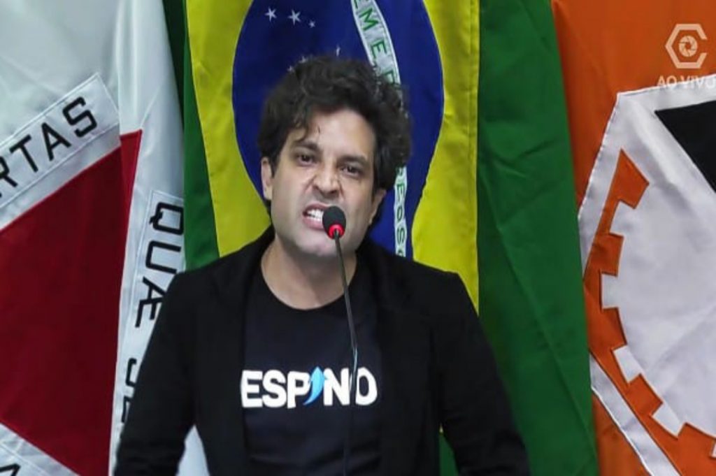 Vereador bolsonarista, Diego Espino (PSL), desmaia na tribuna da Câmara de Divinópolis ao ser alvo de fake news (vídeo) IMG_20211028_170705