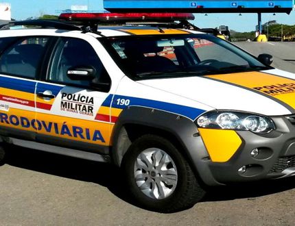 Em Divinópolis, na MG-050, Policia Militar Rodoviária prende homem foragido da Justiça Policia Rodoviária Divinópolis - Divinews