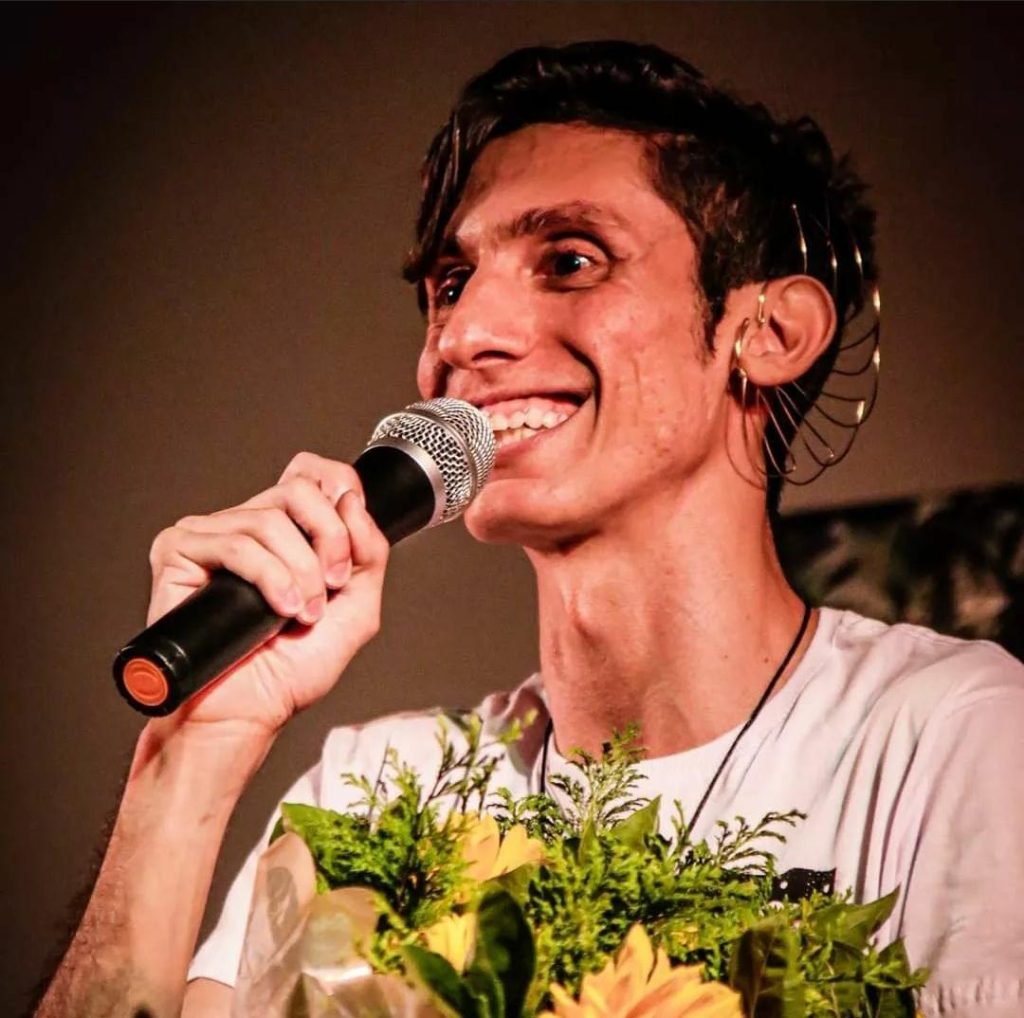 'Cultura de Frente': Entrevistado da semana tem trabalho premiado nacionalmente e apresentação internacional. Flávia Gontijo