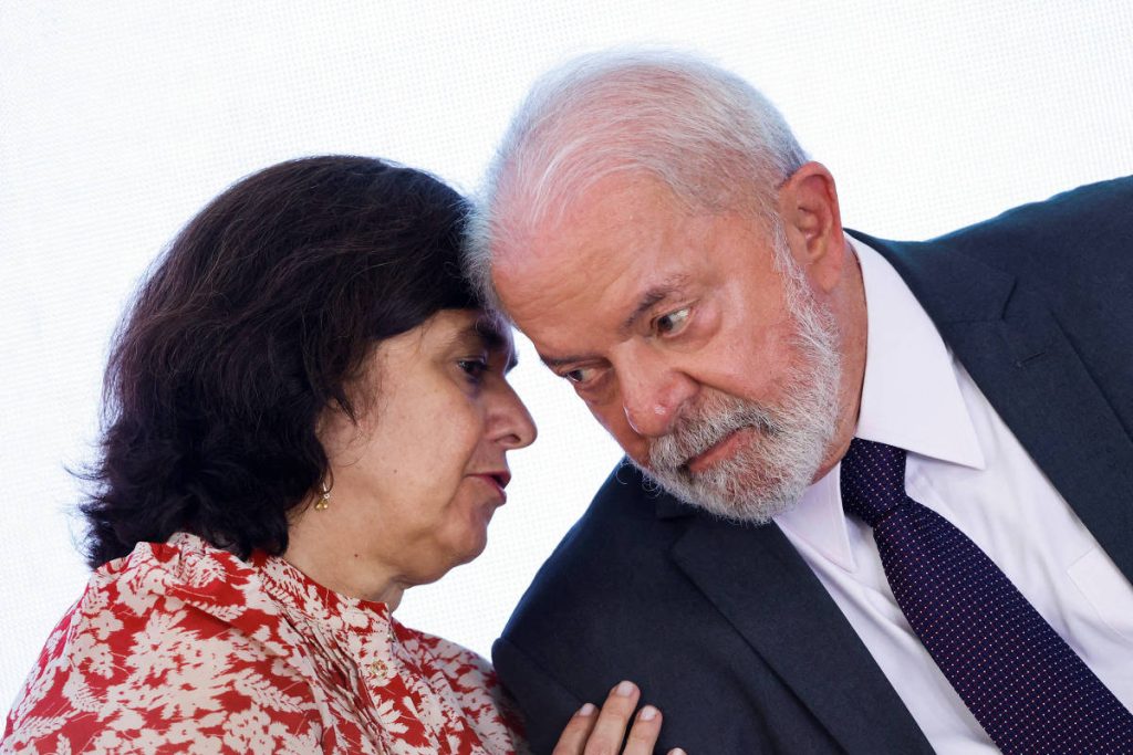 No Governo Lula, anticoncepcionais e remédio para osteoporose passam a ser gratuitos na Farmácia Popular Governo Lula - Ministra Nísia Trindade