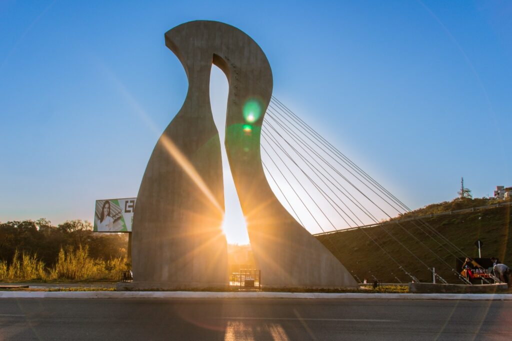 Monumento `Portal do Divino´ é inaugurado na Avenida JK 8 (10) (1)