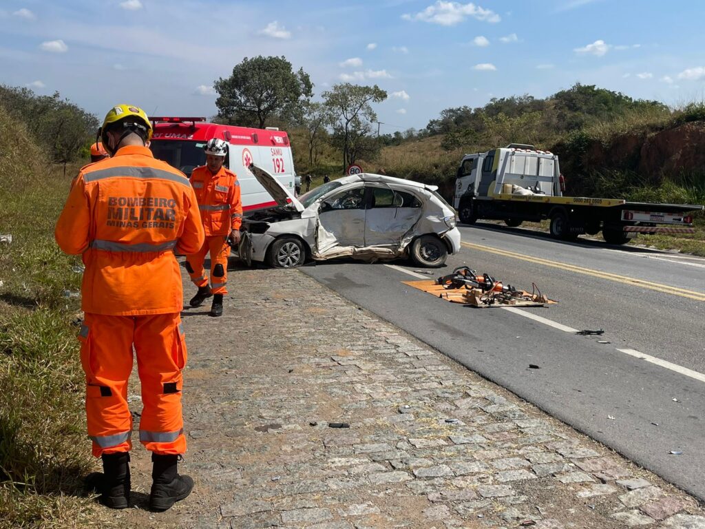 Mais detalhes do acidente grave que deixou três mortos na MG-050, em Divinópolis foto