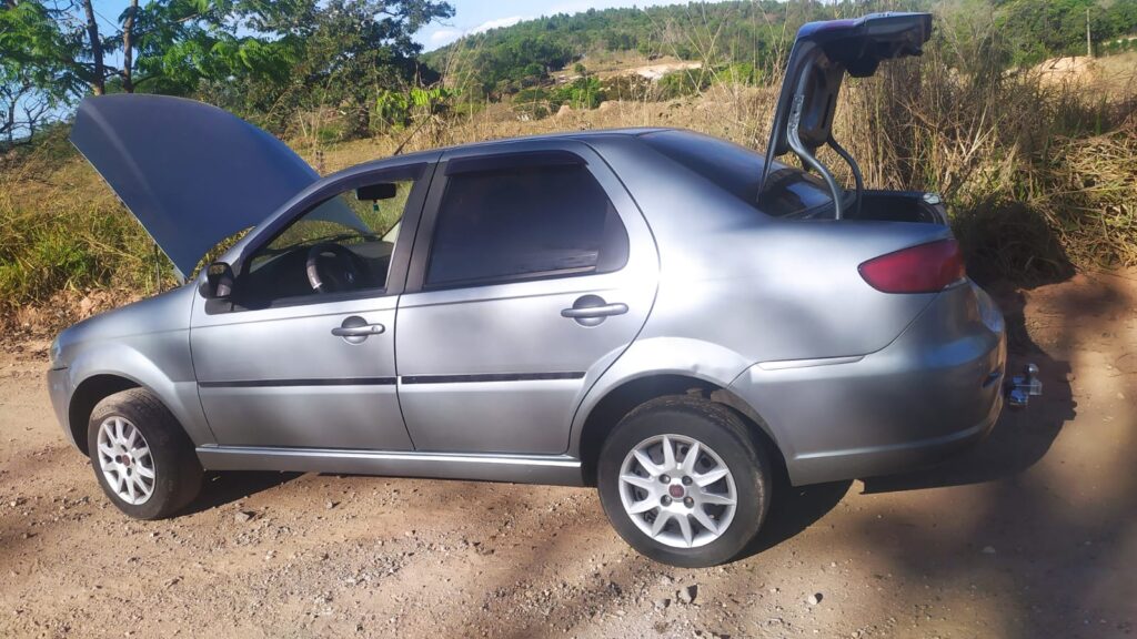 Carro furtado em Belo Horizonte em frente a hospital é recuperado pela Policia Militar em São Gonçalo do Pará 5b2d3a1c-19a0-41e5-8b1f-7299a5b78d63
