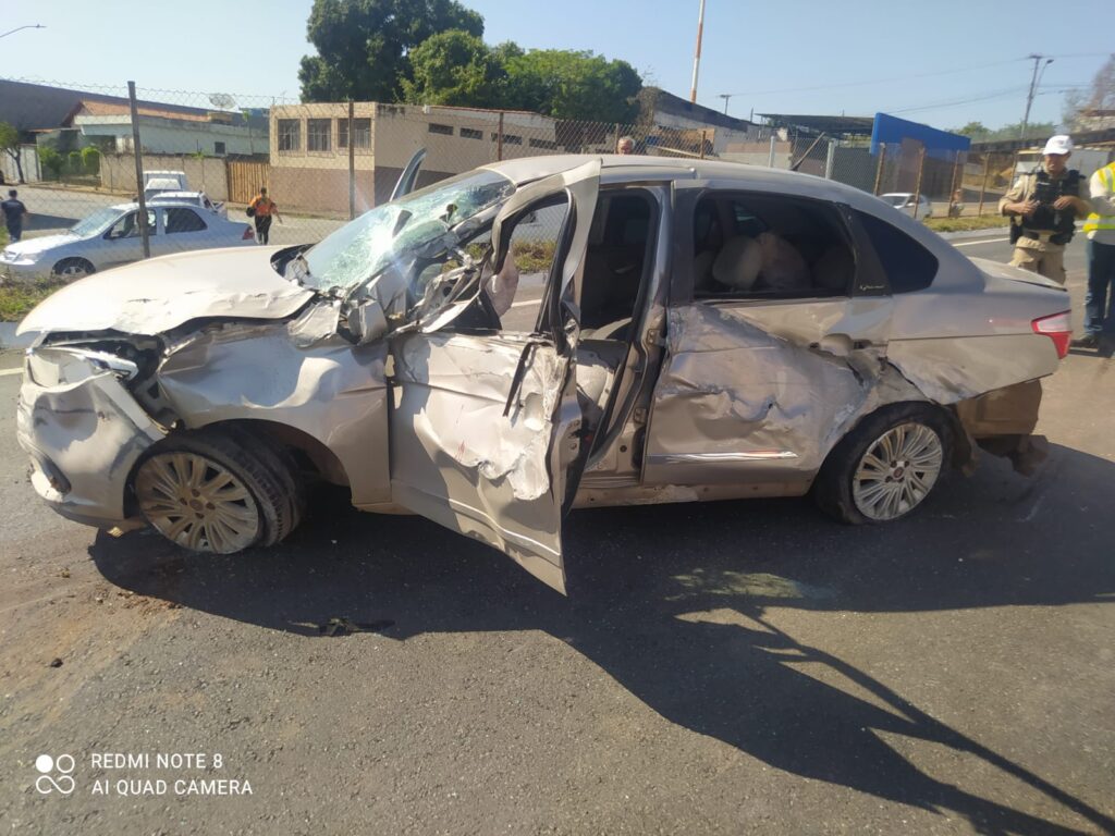 Acidente no Bairro Tietê na MG-050 deixa mulher gravemente ferida 5bc4d60f-e70b-470e-9311-6b0c06648a68