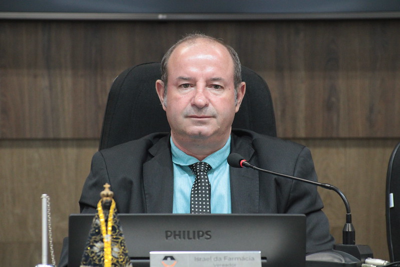 Leitura labial: vereador Wesley Jarbas demonstra descontentamento por Edsom  Sousa ter sido sorteado para compor comissão processante – DiviNews