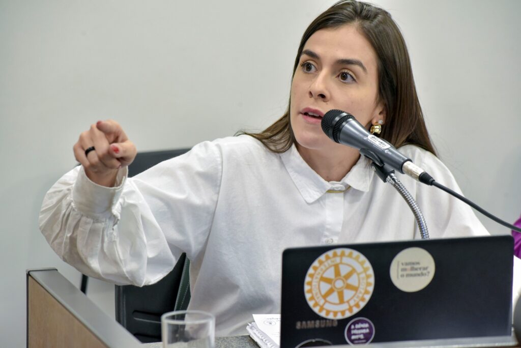 Inconsistências em inscrições leva deputada Lohanna pedir prorrogação para editais da Lei Paulo Gustavo Lohanna
