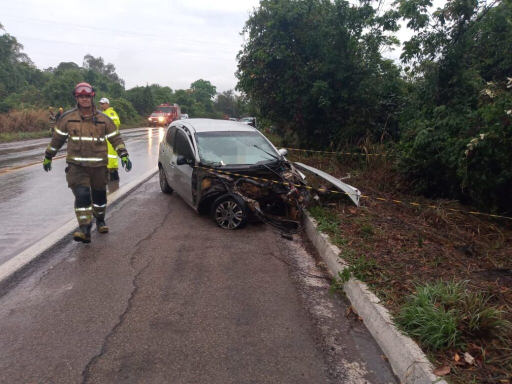 Engavetamento de veículos na BR-494 provoca a morte de uma pessoa acidente 3