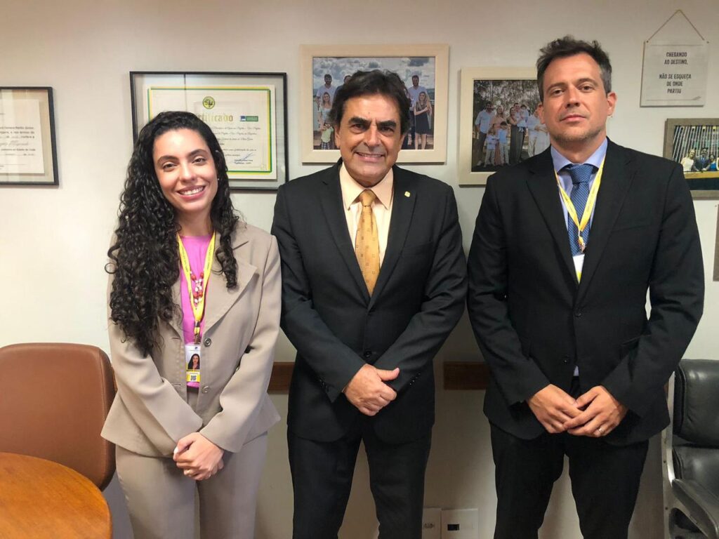 Deputado federal Domingos Sávio se reúne com representantes da Azul para retomada dos voos entre Divinópolis e Campinas b7bc723a-6b62-4746-a3a5-ec2073248563