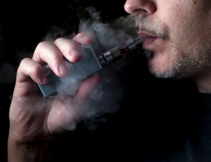 Anvisa aprova consulta pública sobre proibição de cigarros eletrônicos