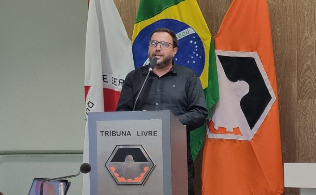 Vereador Ney Burguer volta a criticar a instabilidade do Sistema Betha contratado pela Prefeitura de Divinópolis Ney Burguer volta a criticar instabilidade no novo Sistema da Prefeitura de Divinópolis