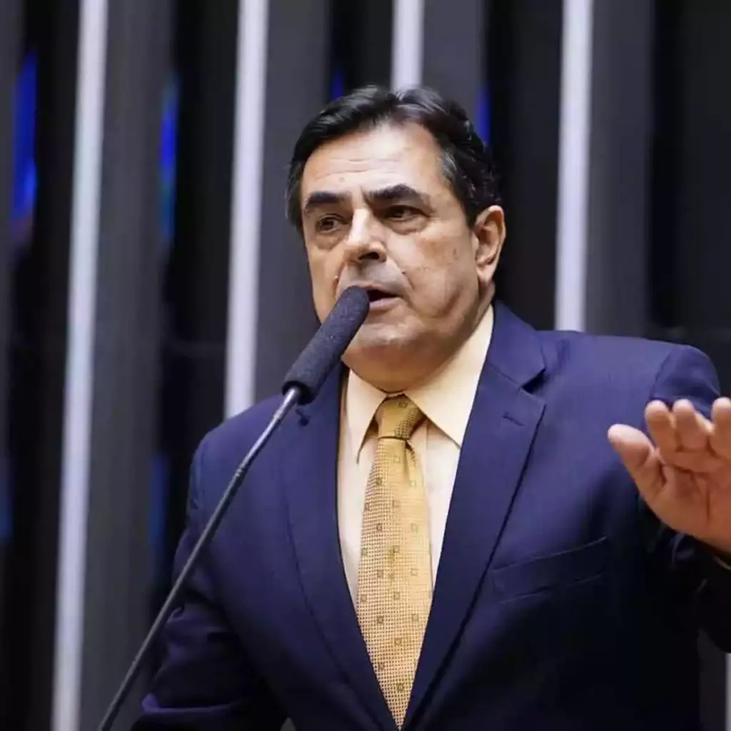 Deputado federal Domingos Sávio destinará mais de R$ 41 milhões de emendas para 69 cidades de Minas DOMINGOS SAVIO