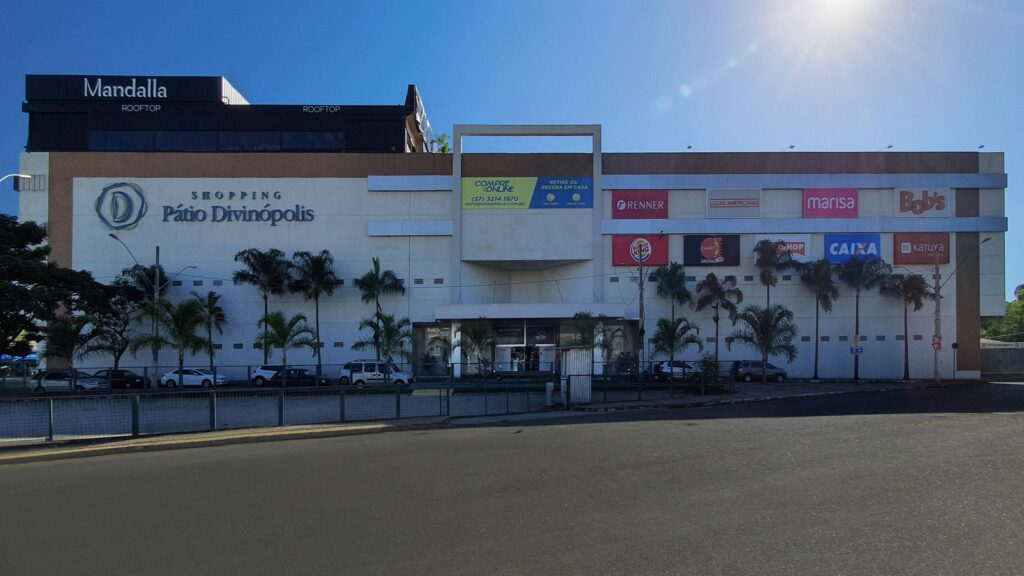 Sincomércio informa quem pode trabalhar no feriado da Paixão de Cristo Pátio Divinópolis