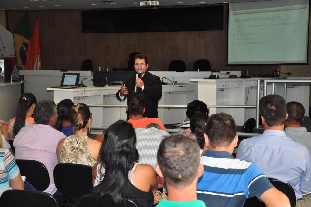Escola do Legislativo ministrará palestra sobre como a Câmara de Vereadores de Divinópolis funciona image