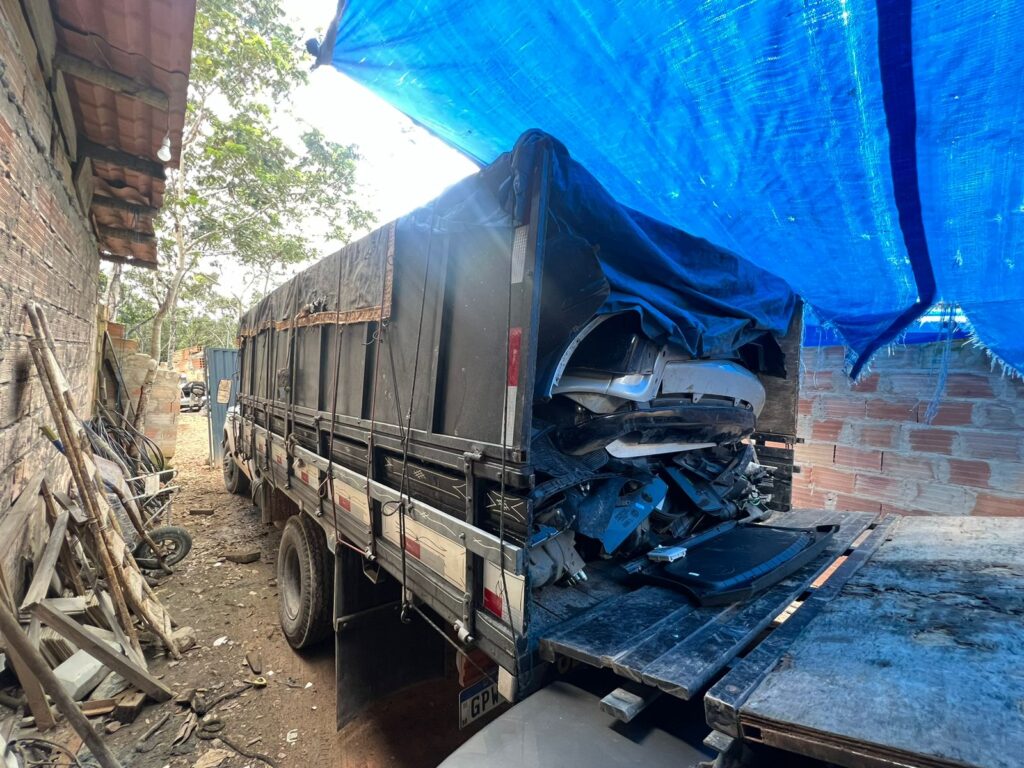 Polícia Militar desmantela oficina de desmanche de veículos em Conceição do Pará WhatsApp Image 2024-04-04 at 9.44.15 AM