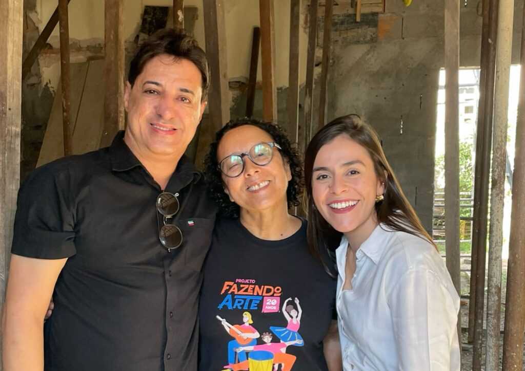 Deputada Lohanna França anuncia destinação de R$100 Mil para reforma do Projeto Fazendo Arte em Divinópolis WhatsApp Image 2024-04-30 at 14.20.55