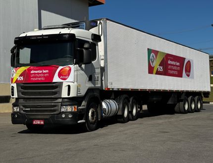 Avivar, em solidariedade ao Rio Grande do Sul envia carreta de alimentos àquele estado