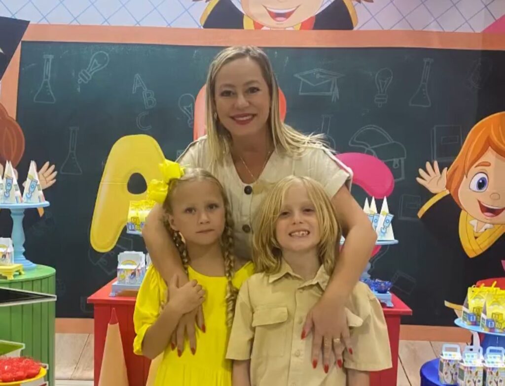Após contenda jurídica com a Prefeitura de Divinópolis, mãe de gêmeos com espectro autista consegue redução de carga horária WhatsApp Image 2024-05-10 at 14.38.16