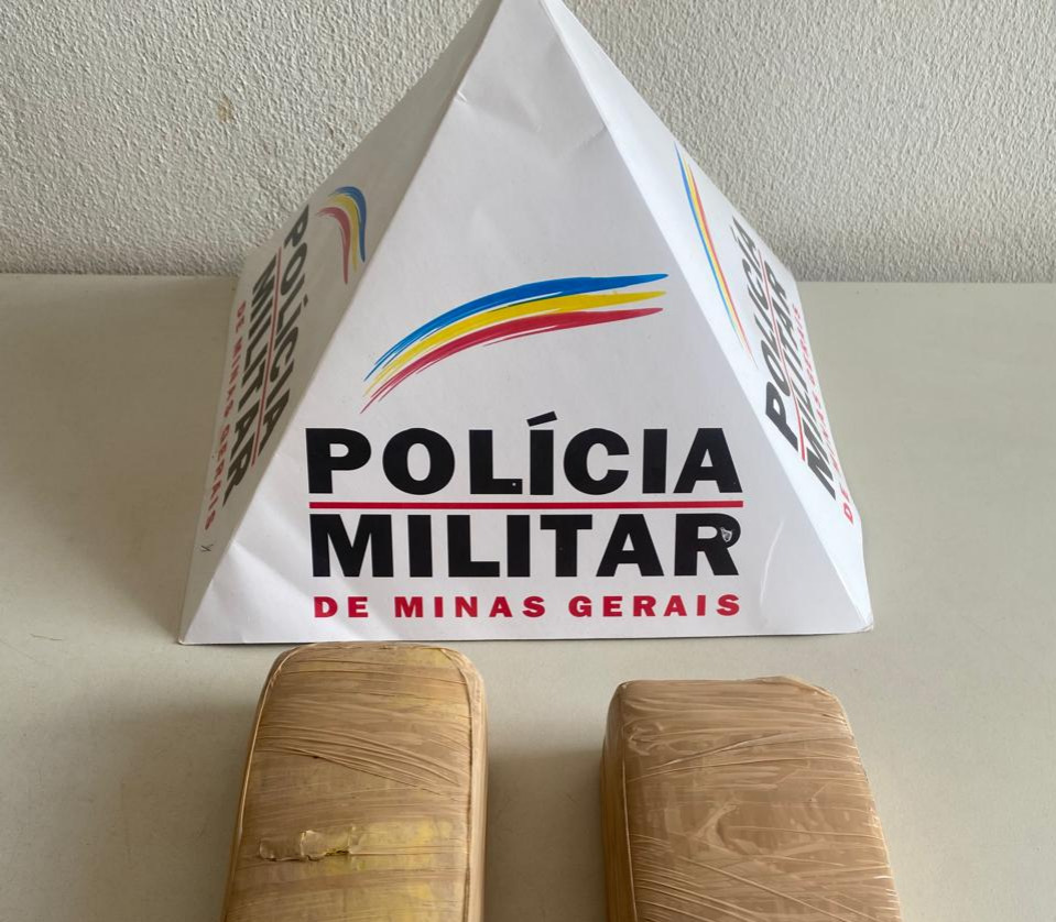 Homem é preso com barras de maconha em garrafa térmica no bairro Balbino Ribeiro da Silva de Formiga