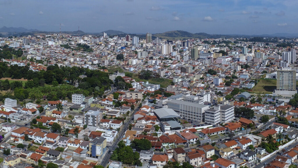 Homem suspeito de abusar as filhas de cinco e seis anos é preso em Lavras WhatsApp Image 2024-05-10 at 16.22.20