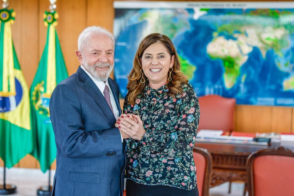 LULA visitará Divinópolis após conclusão das obras do Hospital Regional, informa Gleide Andrade WhatsApp Image 2024-05-24 at 10.50.27