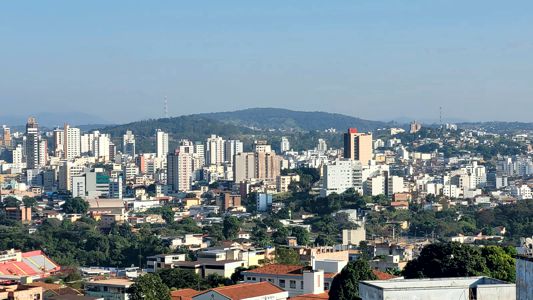 Comércio de rua ficará fechado nos próximo feriados; quinta-feira (30), Corpus Christi; e sábado (01), aniversário de Divinópolis feriado 5