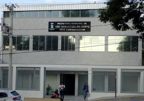 Servidores públicos municipais de São Sebastião do Oeste realizam protestos por descongelamento das progressões de carreira
