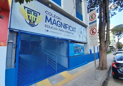 Escola Magnificat, em Divinópolis, é denunciada ao MP por uso de imagens de crianças em tema controverso sobre aborto