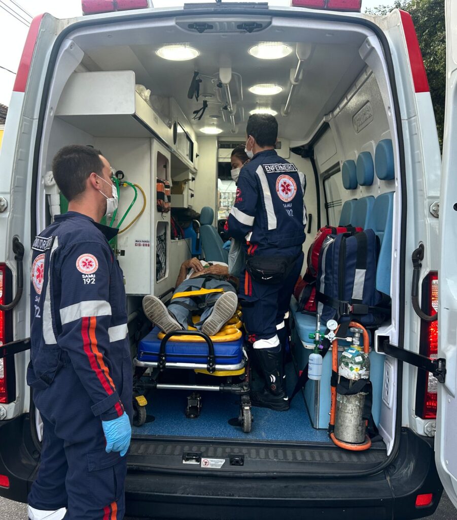 Idoso de 77 anos é atropelado por moto no centro de Divinópolis WhatsApp Image 2024-06-28 at 17.27.54