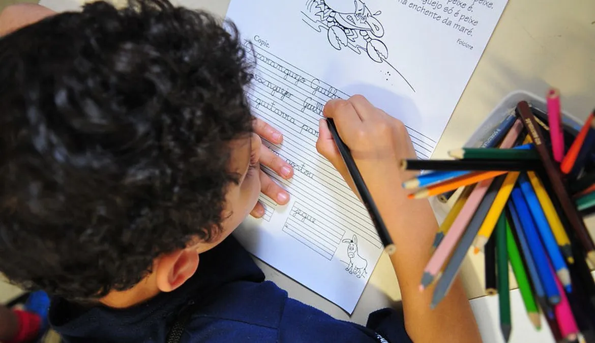 Veja como fazer a inscrição e as normas para o Cadastramento Escolar Infantil 2024/2025 em Divinópolis