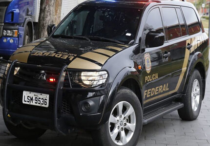70 empresas de Divinópolis e região são alvo de operação da Polícia Federal carro-policia-federal-848x477