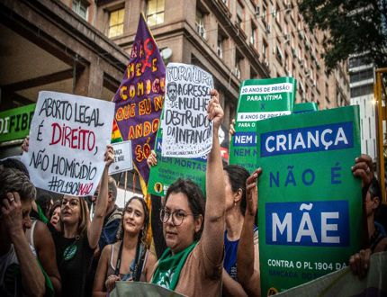 Pesquisa aponta que brasileiros são mais favoráveis ao aborto, do que ao contrário, como pregam os religiosos fundamentalistas e políticos da extrema direita; depende de como é feita a pergunta