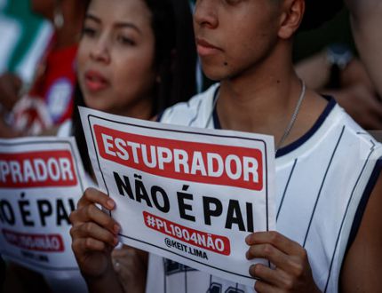 Parte da direita, vê Projeto Antiaborto por estupro como um tiro no pé