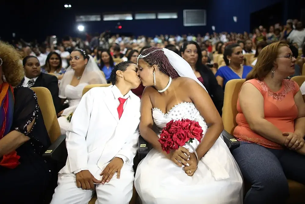 População LGBTQIA+ supera 700 casamentos e mudanças de nome e gênero em Cartórios de Minas Gerais gettyimages-454341813